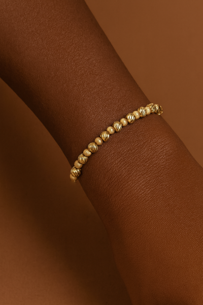 Altın Dokulu Zarif Bileklik