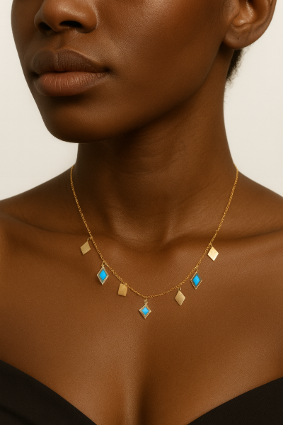 Mavi Taşlı Geometrik Altın Kolye