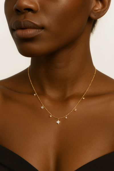 Yıldız Detaylı Zarif Altın Kolye