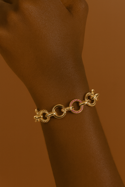 Pembe Taş Detaylı Halkalı Altın Bileklik