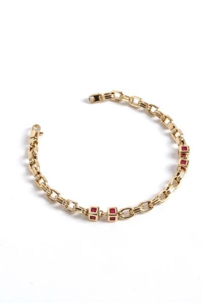 Altın Zincir Bileklik – Kırmızı Taş Küp Detaylı