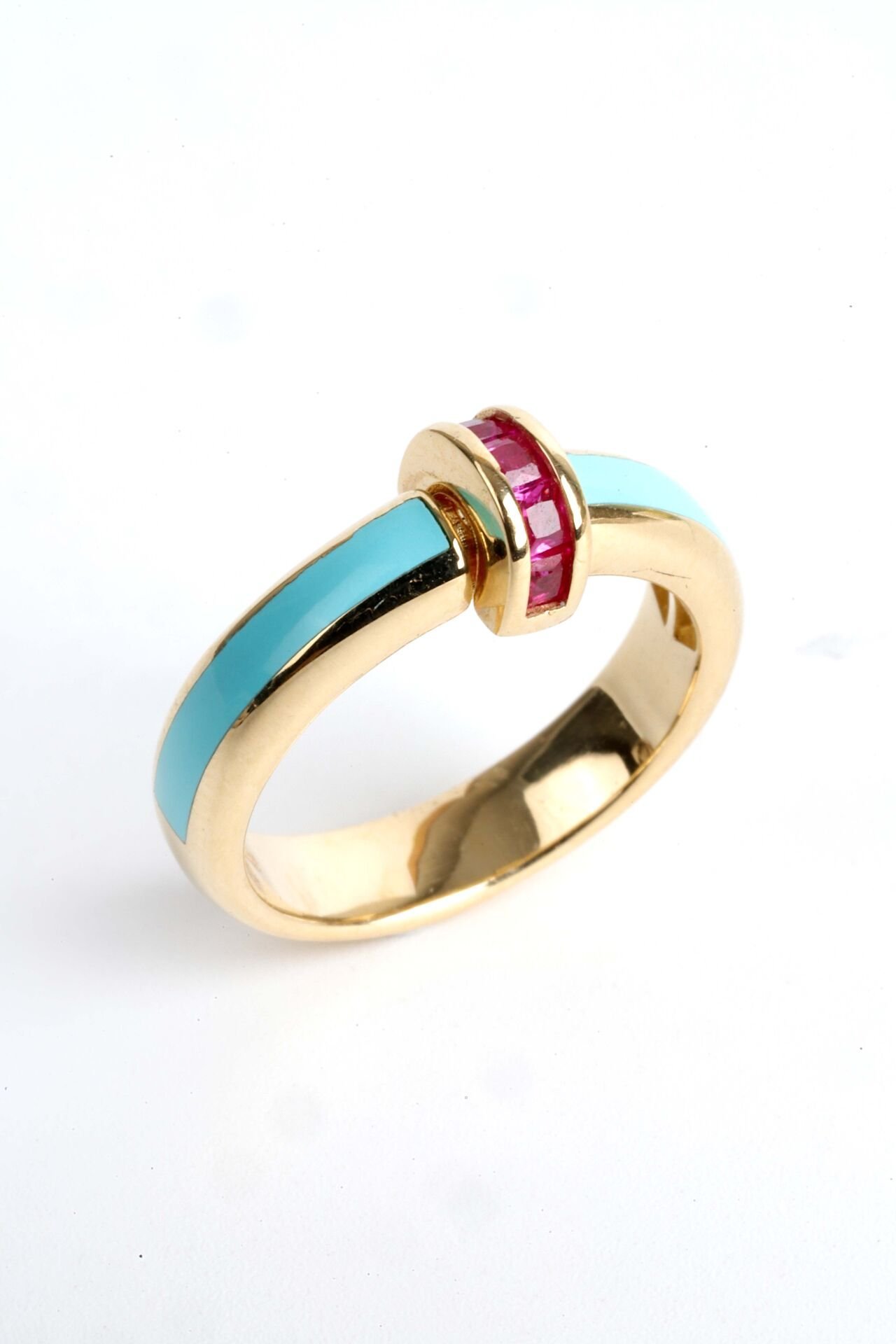 Turkuaz Detaylı ve Yakut Taşlı Altın Yüzük