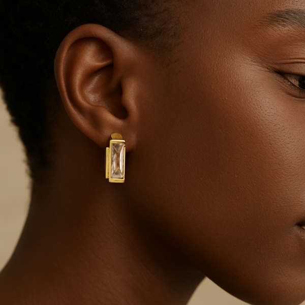 Altın Dikdörtgen Tasarım Küpe