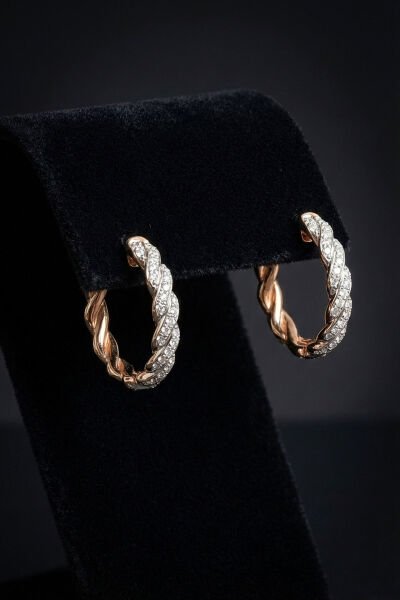 0.38 Karat Pırlanta Twist Burgu Halka Küpe
