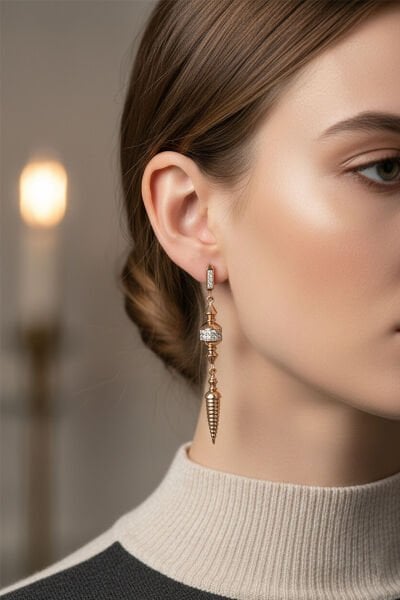 0.33 Karat Pırlanta Tasarım Sallantılı Küpe