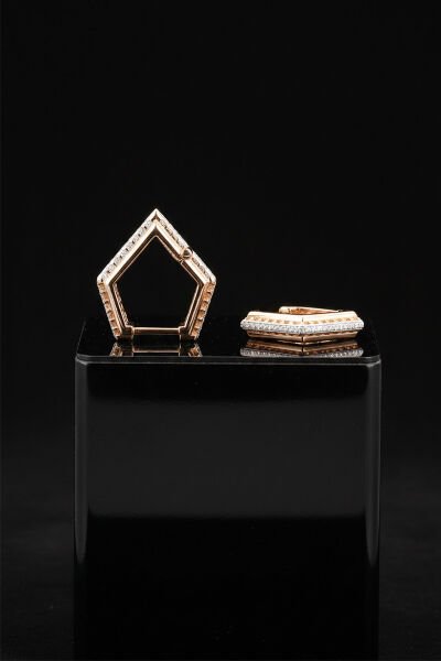 0.12 Karat Pırlanta Beşgen Geometrik Küpe