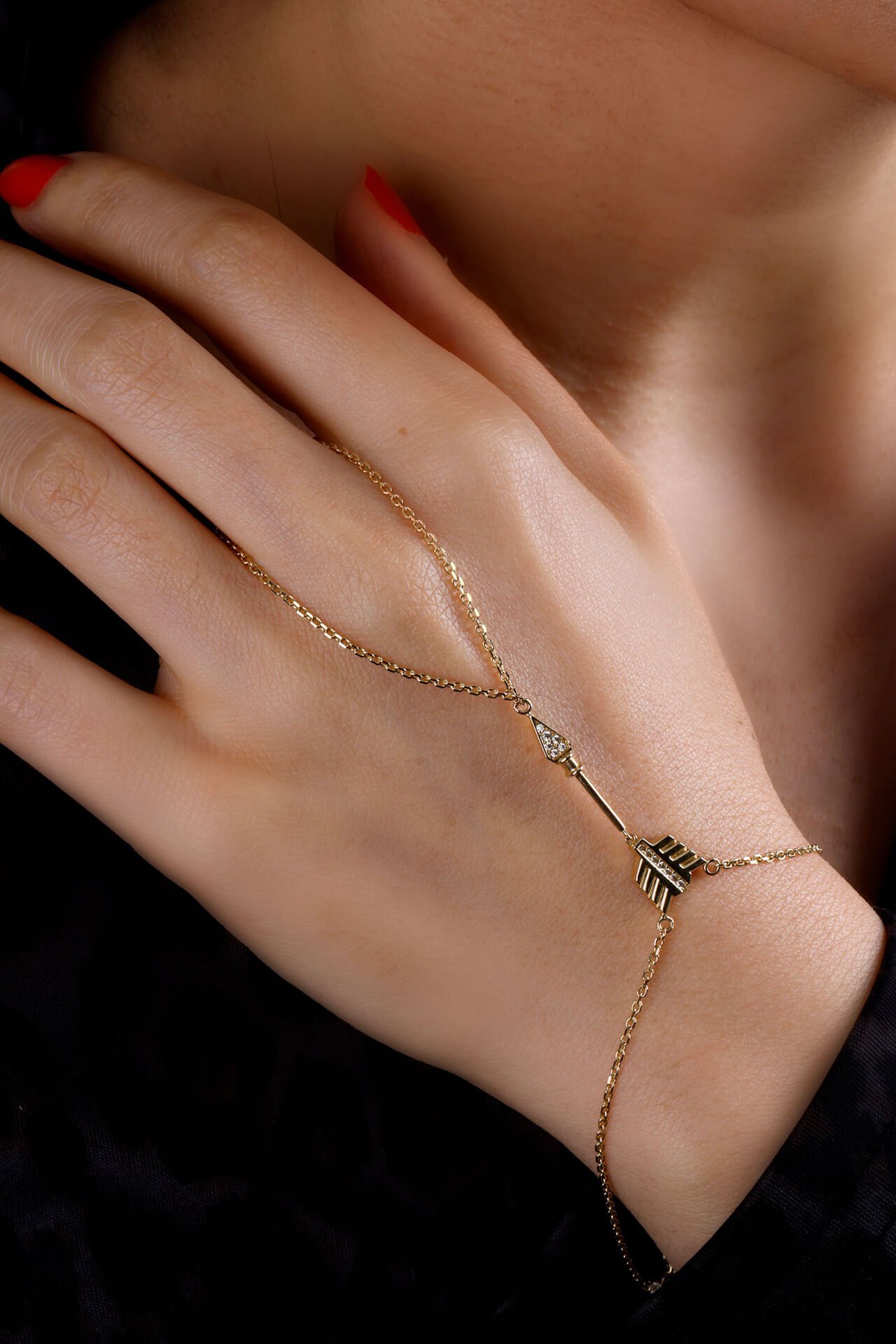 Altın Pırlanta Işıltılı Ok Tasarım Şahmeran Bileklik