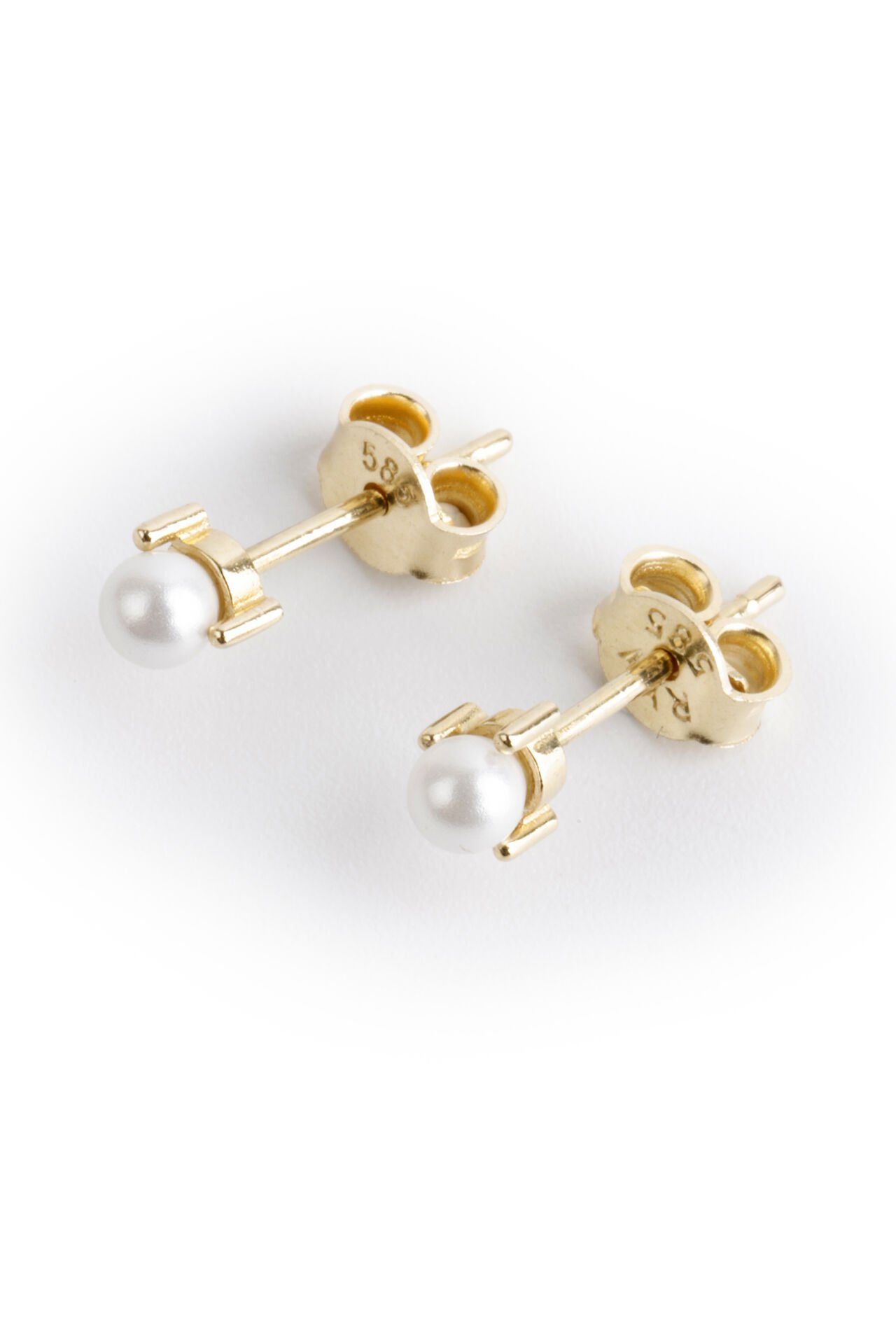 Altın İnci Detaylı Minimalist Saplama Küpe