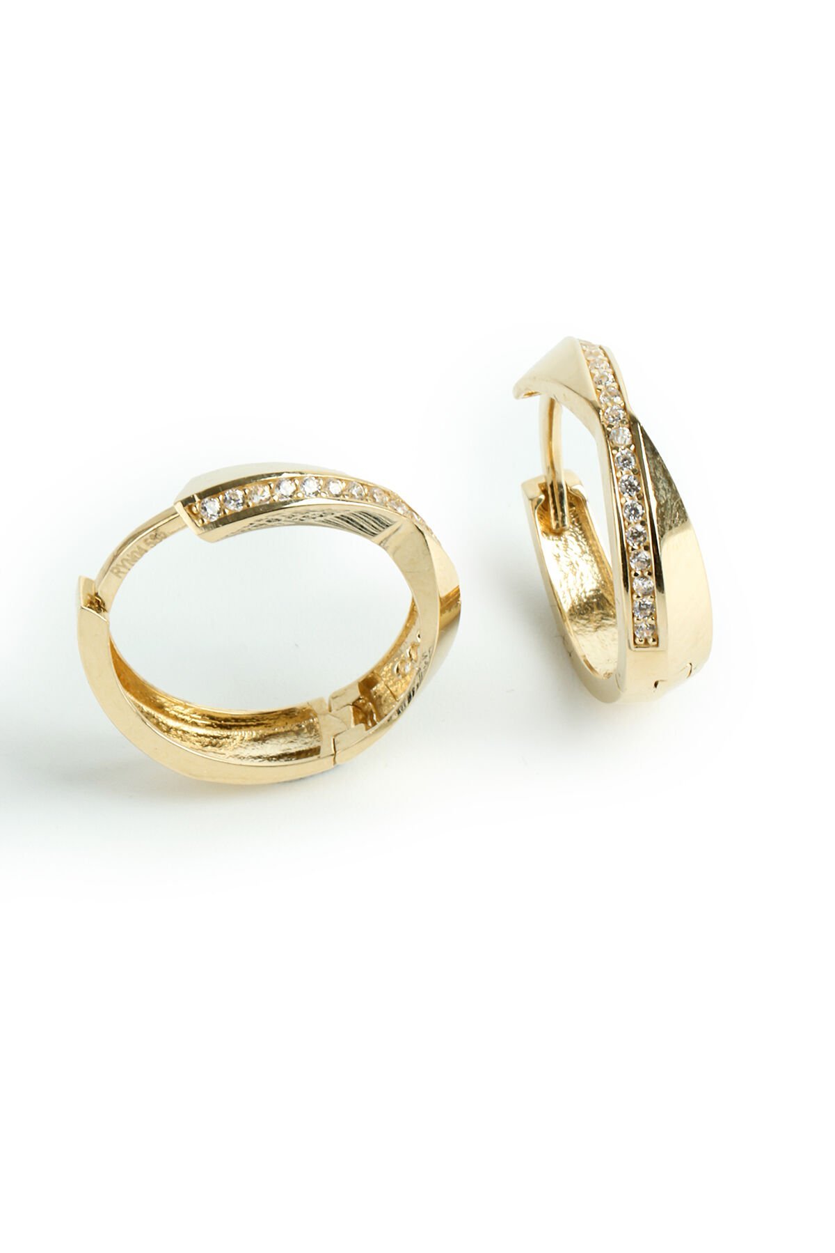 Altın Kavisli Taş Yolu Detaylı Fasetli Halka Küpe